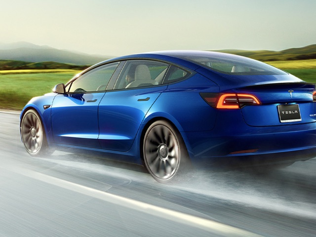 tesla Customer2 1